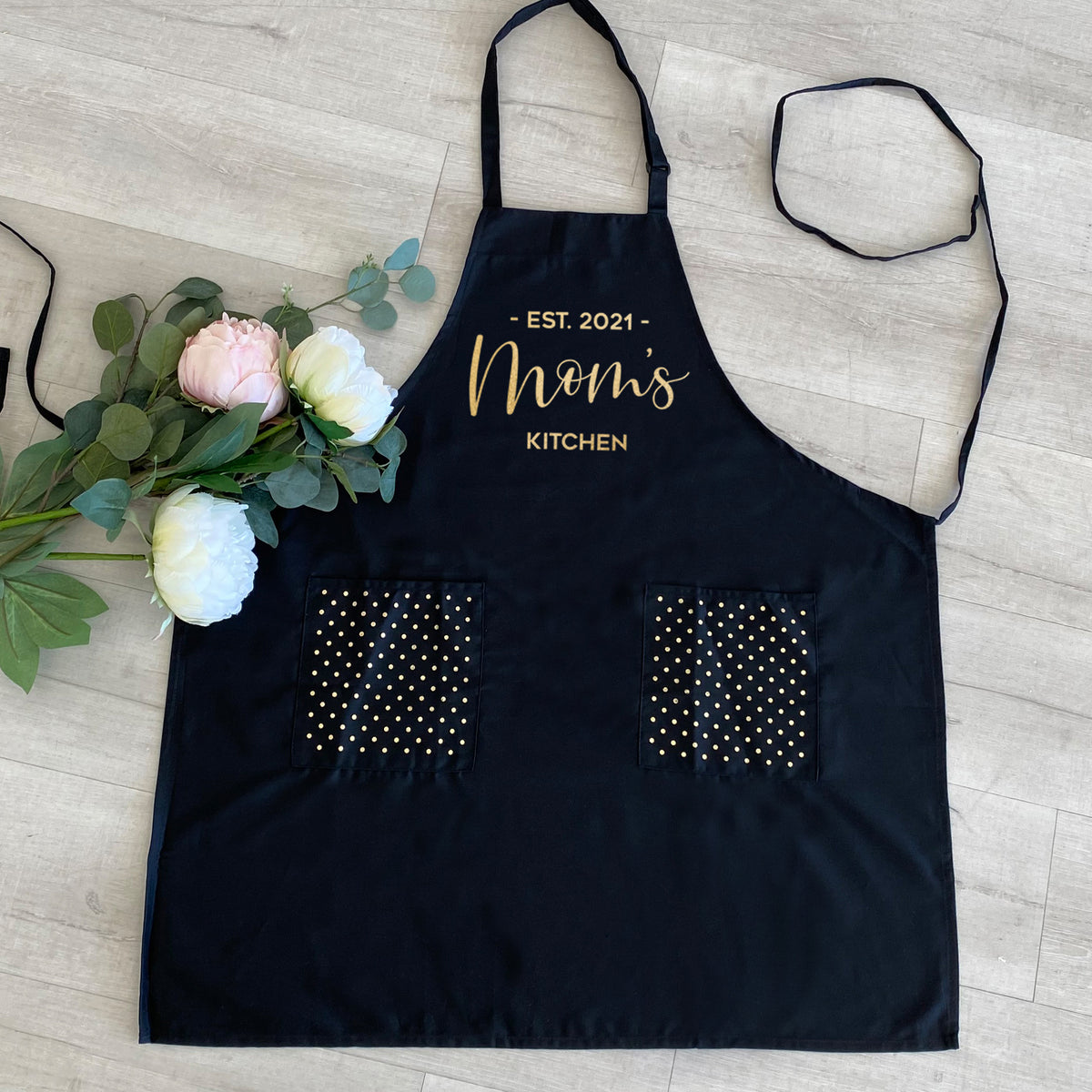 Personalized Mommy and Me Embroidered Aprons – Life Has Just Begun